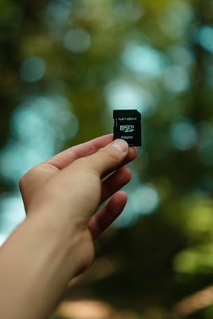 Local storage of video footage on micro SD cards makes it convenient to acces the video in the event of an emergency.